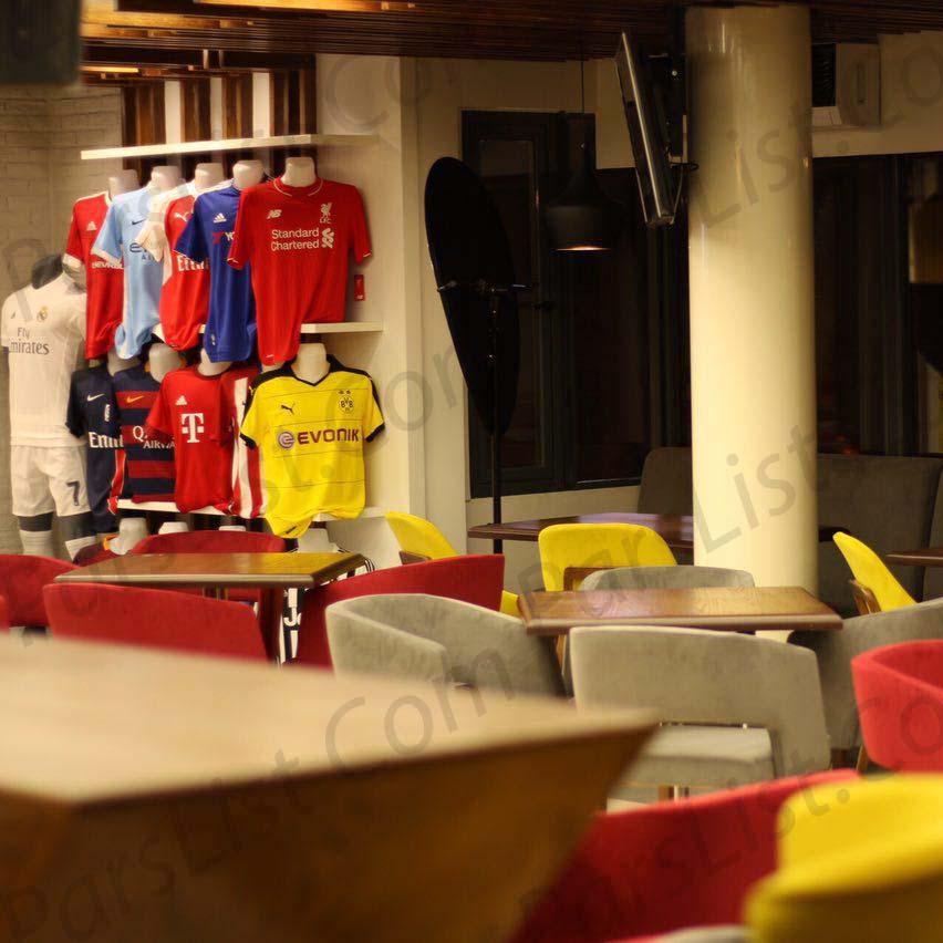 کافه خانه فوتبال